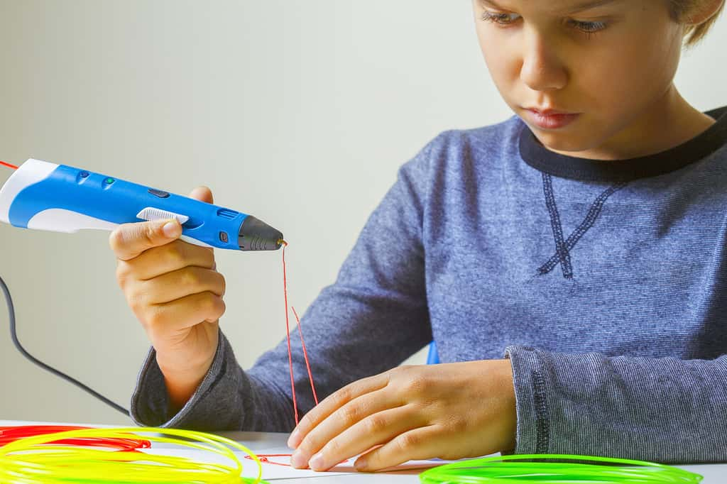 Un stylo d'impression 3D existe pour les enfants. © vejaa, Fotolia